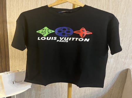 تيشيرت لويس فيتون