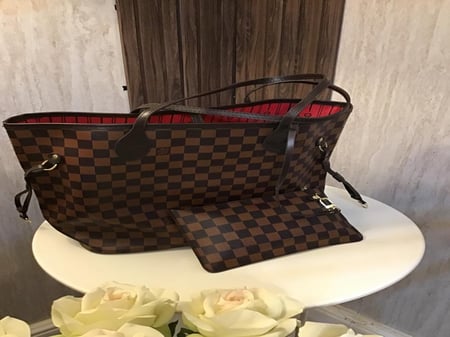 حقيبة لويس فيتون