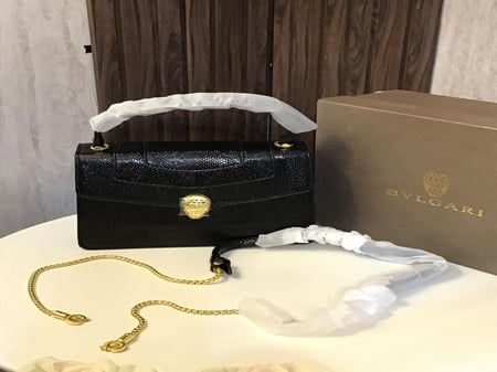 حقيبة بولغاري ماستر