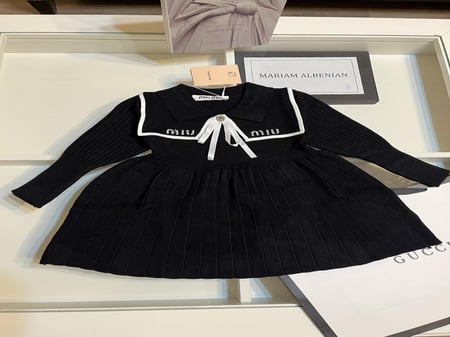 فستان ميو ميو