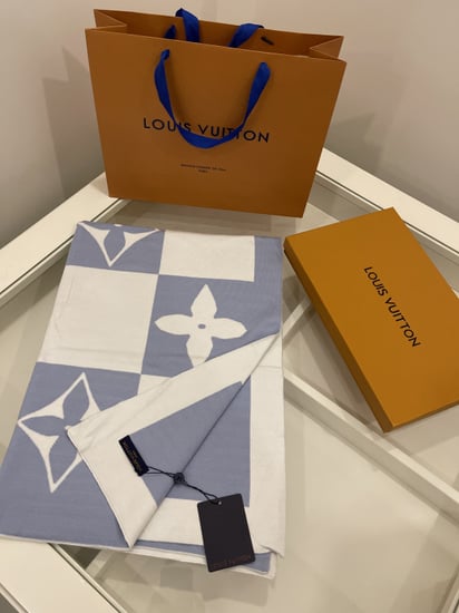 لحاف لويس فيتون