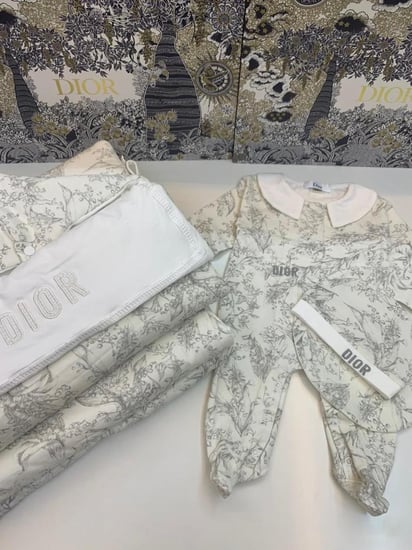 طقم مواليد ديور