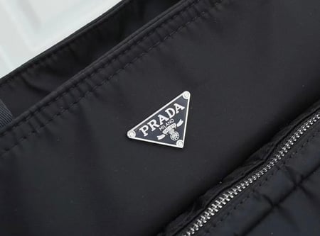 حقيبة برادا مواليد