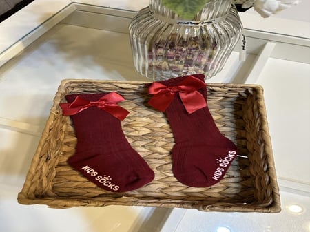 جوارب اسبانيه احمر