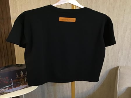 تيشيرت لويس فيتون