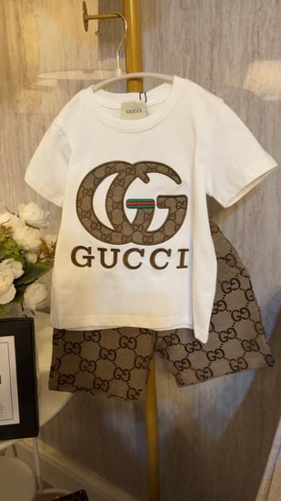 طقم قوتشي شورت+ تيشيرت