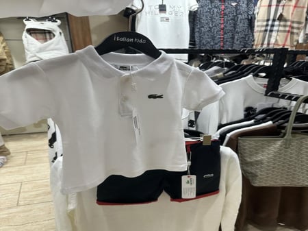 طقم لاكوست شورت+ تيشيرت