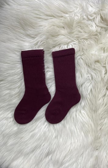 جوارب اطفال لون عودي