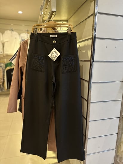 بنطلون لويفي أسود