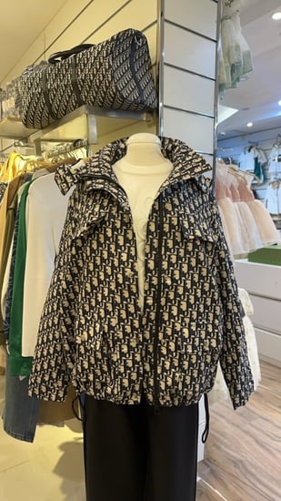 جاكيت ديور نسائي