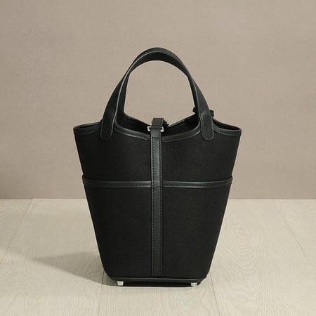 بيكوتان كارقو | أسود