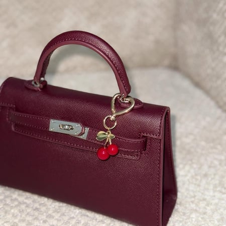 كيلي باق | عنابي