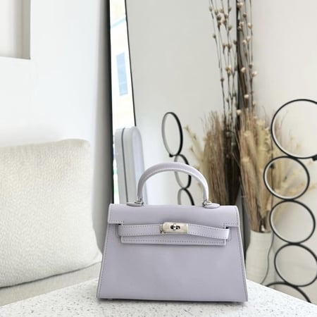 كيلي باق | موف