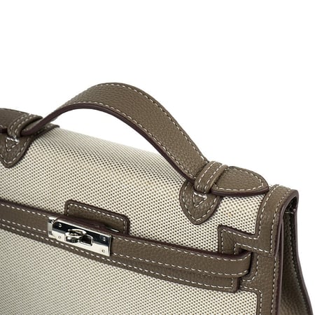 كيلي بوشيت | كاكي