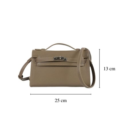 كيلي بوشيت | أزرق