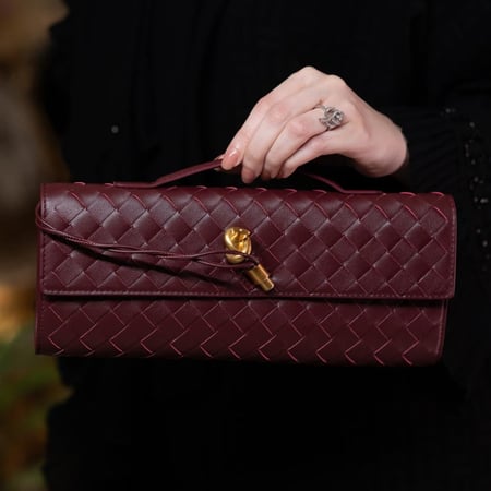 لونق كلاتش انديامو | عنابي