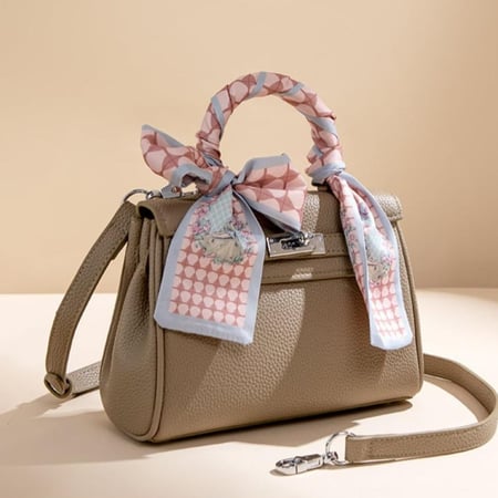 كيلي توقو | كاكي