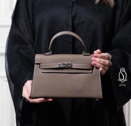 كيلي باق | كاكي