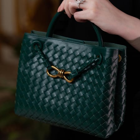 بوتيغا انديامو | أخضر