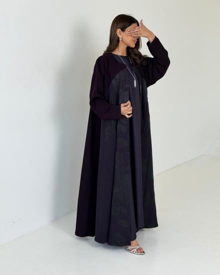 عباية كريب سيراميك اندونيسي مع حرير جاكار تركي مشجر بقصة كلوش