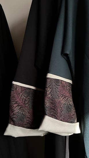 عباية كريب و قطن كشميري بقصة نصف كلوش