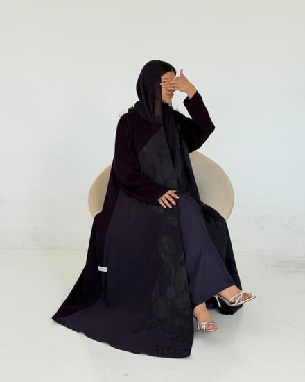 عباية كريب سيراميك اندونيسي مع حرير جاكار تركي مشجر بقصة كلوش