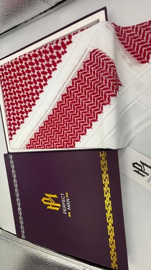 شماغ برفكت مان شبابي احمر 2024 - 23015