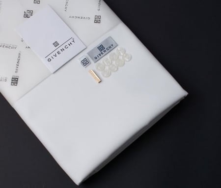 اقمشة ثياب جيفنشي