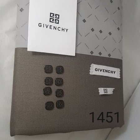 قماش جيفنشي شتوي 2025 رقم اللون 1451