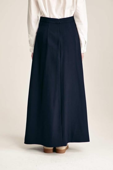 تنورة مريول مدرسية ثانوي - بتصميم كحلي أنيق