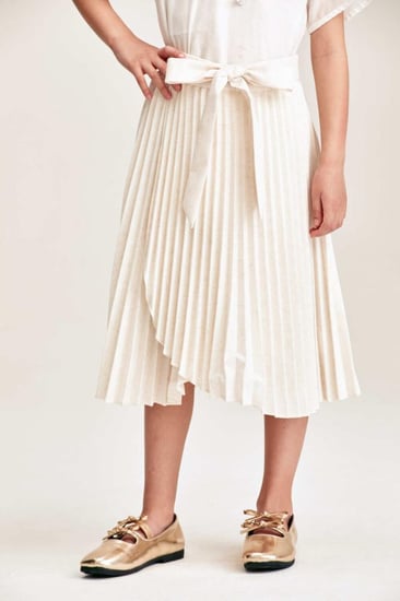 تنورة بليسيه بحزام ربط