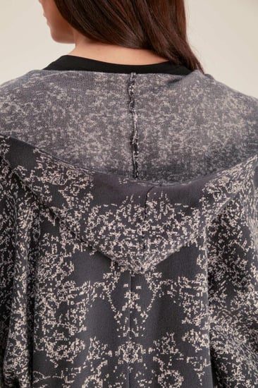 كارديغان طويل مزين بنقوش