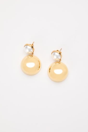 حلق متدلي بتصميم كروي