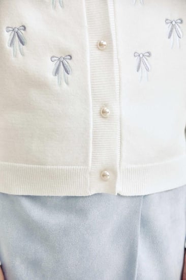 تنورة شامواة مزينة بعقدة