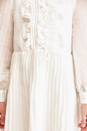 فستان بليسيه بتفاصيل كشكش