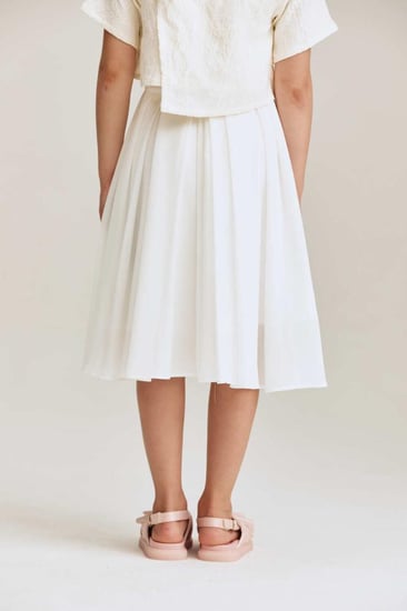 تنورة ميدي بكسرات