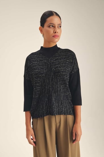 بلوزة مفلمة بلمعة