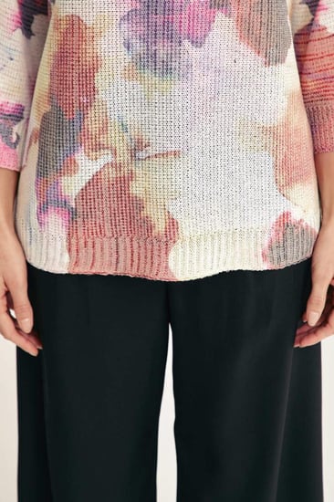 بلوزة موردة