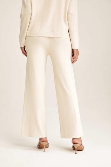 بنطلون واسع بخصر مطاطي