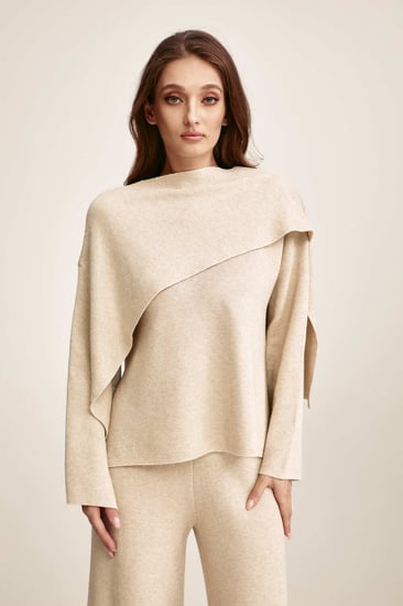 بلوزة محبوكة بشال