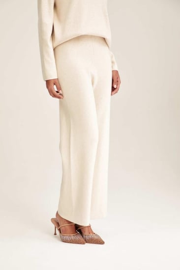 بنطلون واسع بخصر مطاطي