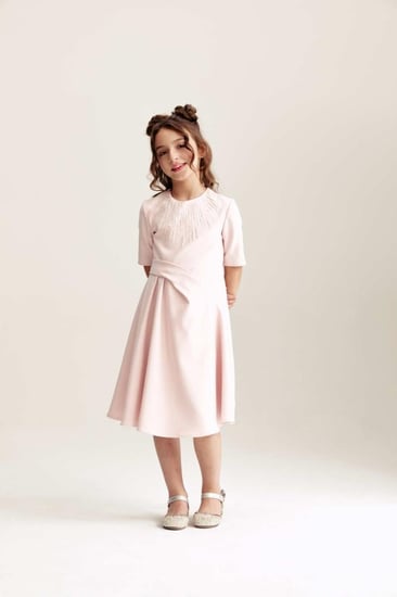 فستان مطرز بالترتر والخرز