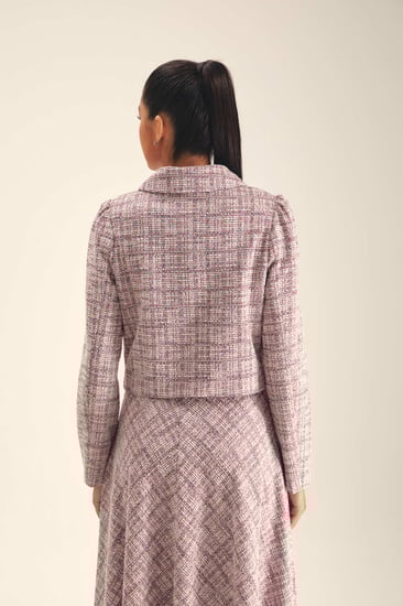 جاكيت تويد مزين بجيوب