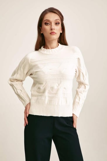 بلوزة محبوكة فضفاضة