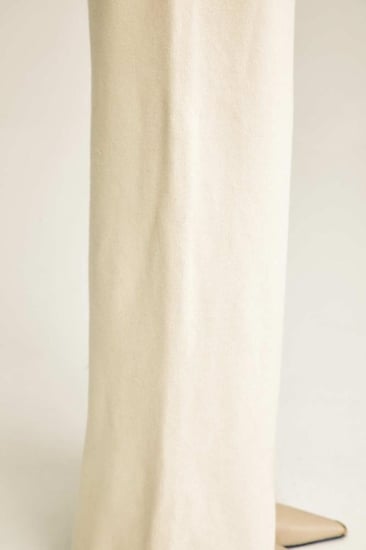 بنطلون سادة بأرجل واسعة