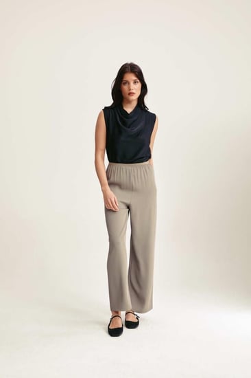 بنطلون بني نسائي