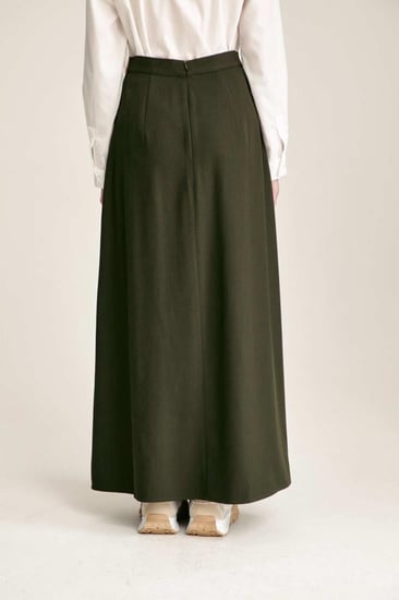 تنورة مريول مدرسية متوسط   - بتصميم كسرات أنيق