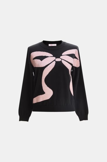 كنزة مزينة بالترتر