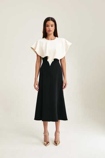 فستان ميدي بياقة كاب بشراشيب