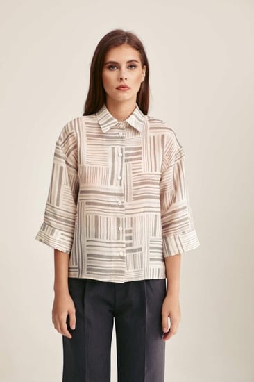 قميص مقلم نسائي